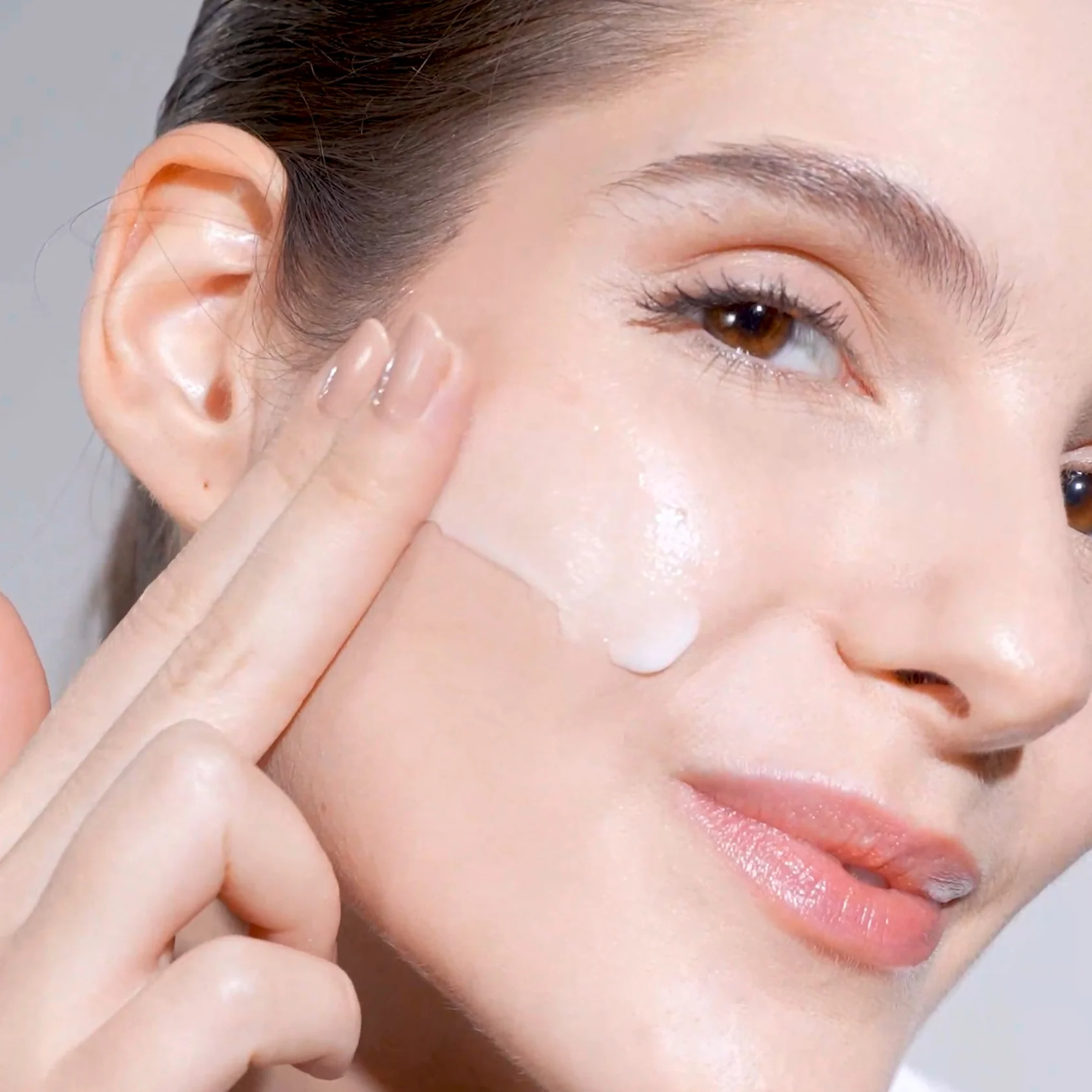 Spray & Stay Hydrated Set - Image 4